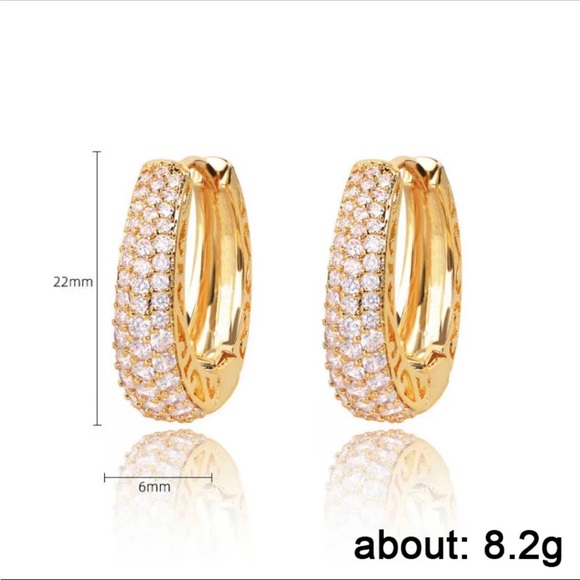 Luxury Gold Color Hoop Earrings - Picture 3 of 3
